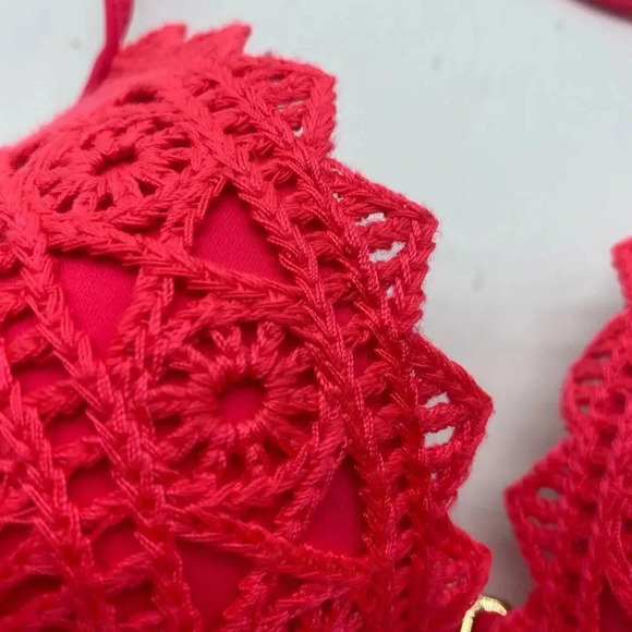 Shade and shore coral crochet bikini top size 36B - Picture 5 of 12
